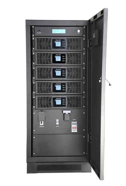LCD는 힘 쉬운 모듈 UPS 30-300KVA가 유지하는 모듈 UPS 시스템 자료 센터를 표시합니다